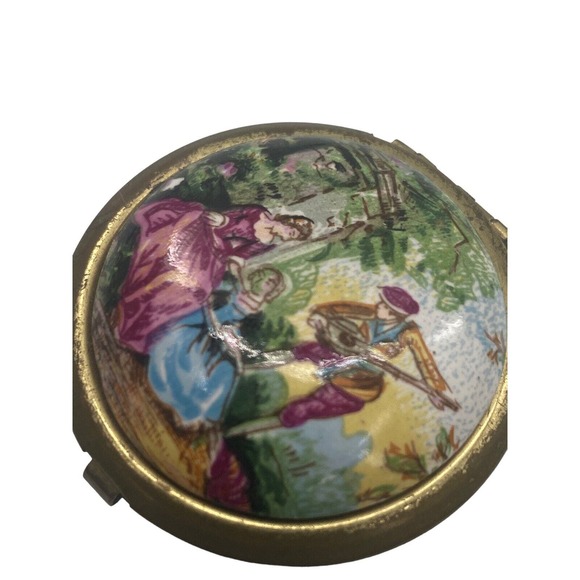 Pill Box Art Victorian Courting Couple Gold Tone Hinged Lid Vtg Japan 1 1/2"L - Picture 7 of 9
